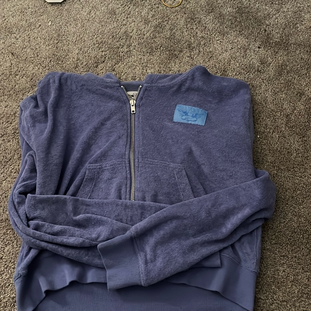 Boys lie women’s purple cropped hoodie